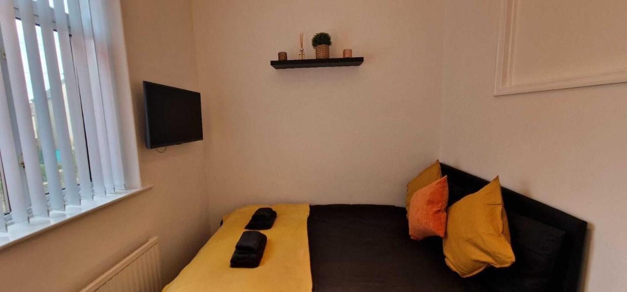 Sapphire Apartments Cardiff Bagian luar foto
