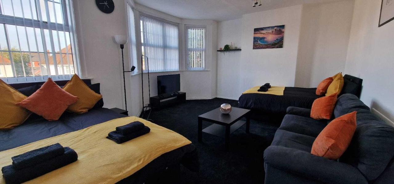 Sapphire Apartments Cardiff Ruang foto